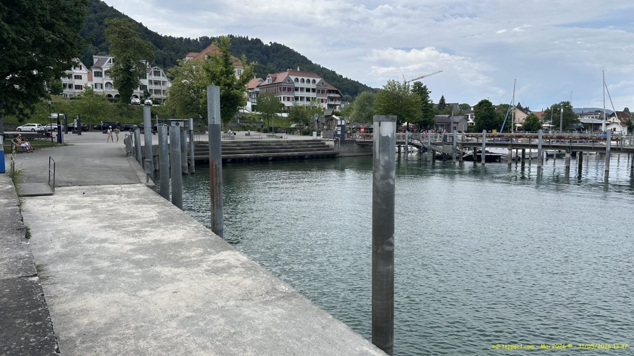 Bodmann Hafenpromenade - der See hat hostorisch wenig Wasser